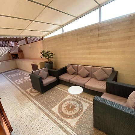 Stylish Gueliz Apartment With Beautiful Terrace マラケシュ エクステリア 写真