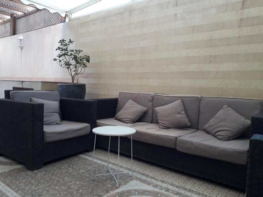 Stylish Gueliz Apartment With Beautiful Terrace マラケシュ エクステリア 写真