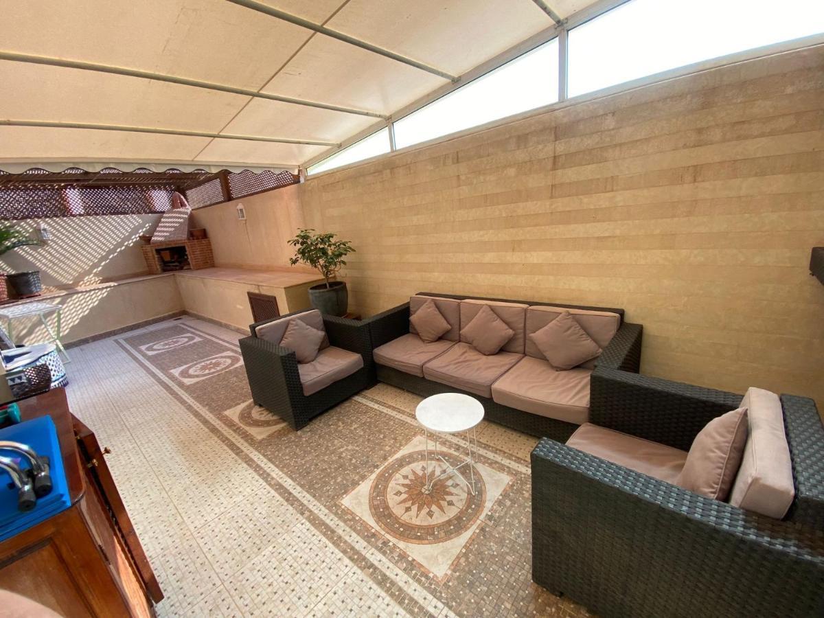 Stylish Gueliz Apartment With Beautiful Terrace マラケシュ エクステリア 写真