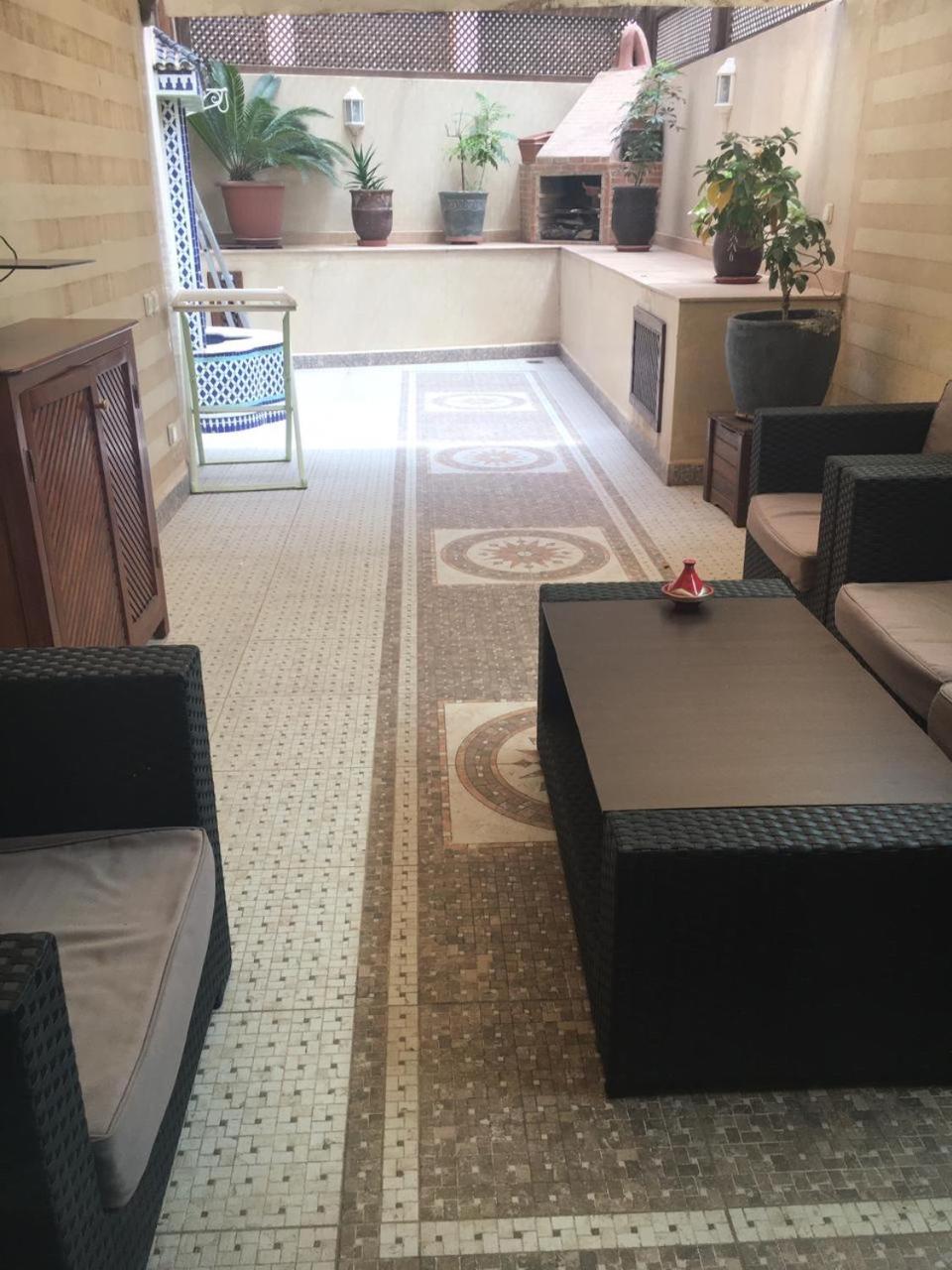 Stylish Gueliz Apartment With Beautiful Terrace マラケシュ エクステリア 写真